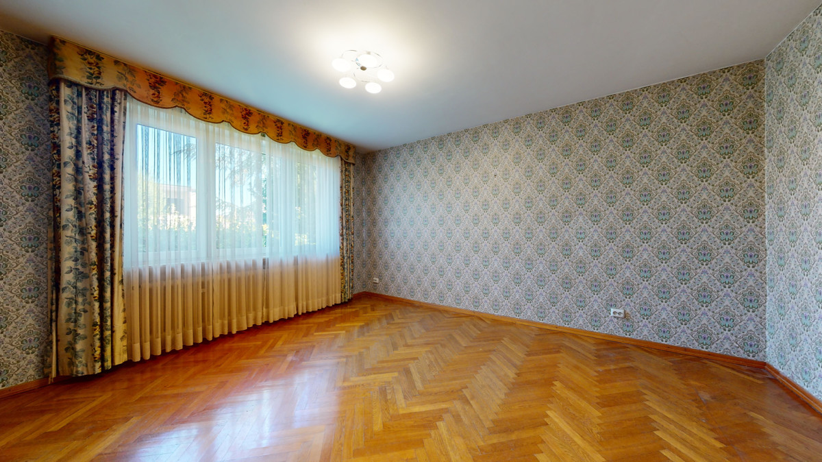 Zimmer I