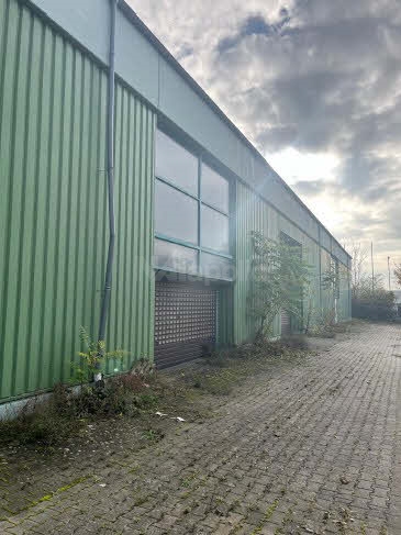 Außen Halle O