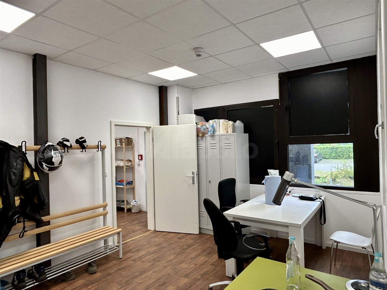 Büro 1