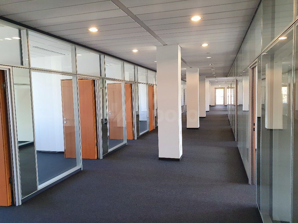 Büro 1