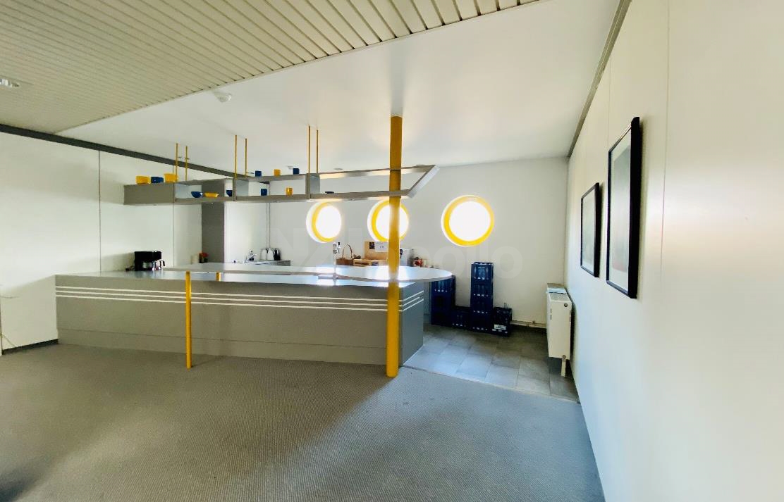 Büro 4