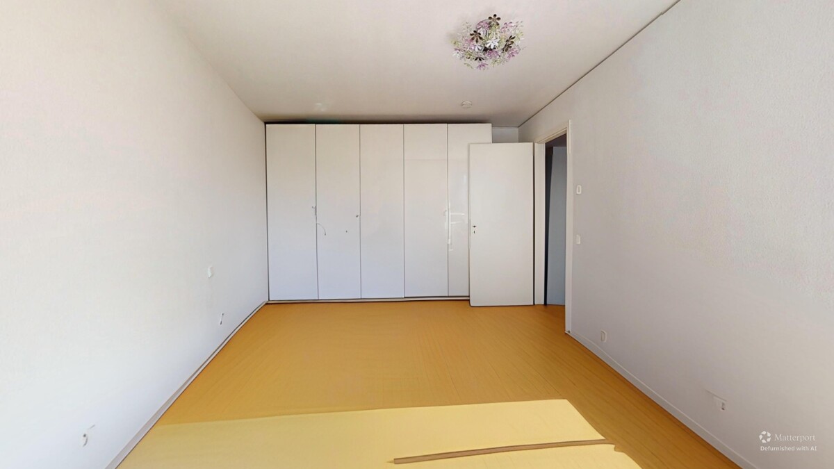 Bedroom-Defurnished