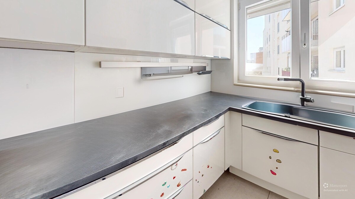 Kitchen-Defurnished
